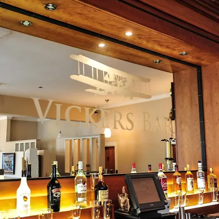 Hotel Alcock & Brown